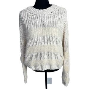 Shoedazzle chunky knit fuzzy extra soft and warm sweater size M